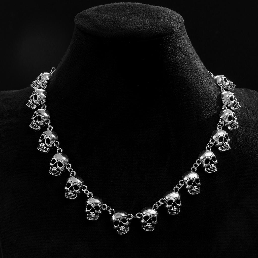 Gothic Diablo Skull Pendant Necklace Personality Punk Hip Hop Alloy Old Collarbone Chain Halloween Ornament Wholesale