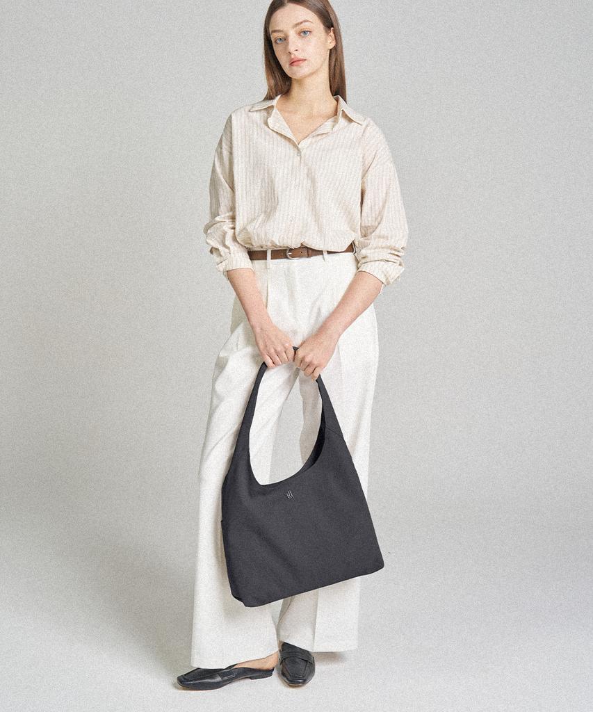 Trm Trm Recycled Nylon Wrinkle Hobo Bag T37W