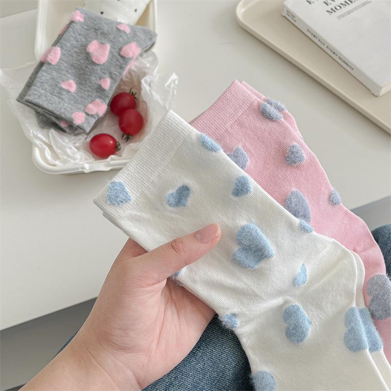 Ladies' Mid-calf Socks for Spring and Summer Are Sweat-absorbing, Flocked, Heart-shaped Polka Dot Socks with A Cute Color Contrast and A School Style
