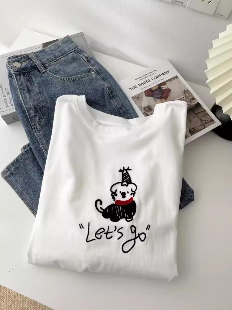 

Korean Style Red Scarf Puppy Embroidered Women s Soft Cotton Short Sleeve T-Shirt - 2025 Spring/Summer Collection. XL