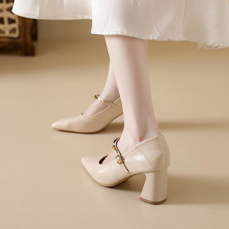 Fashion A new French pointed-toe, chunk-heeled single shoe for women, featuring a retro metal one-shoulder strap and a shallow opening