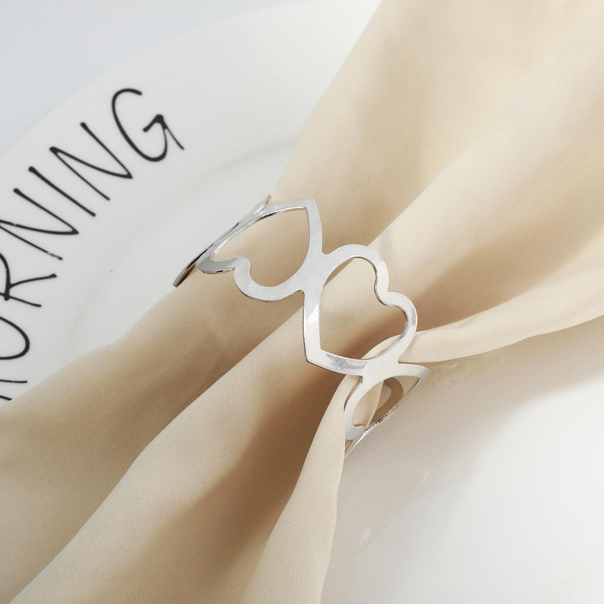 

Металлическое кольцо для салфеток в форме персикового сердца, изысканное украшение для отеля, зажим для салфеток серебряный