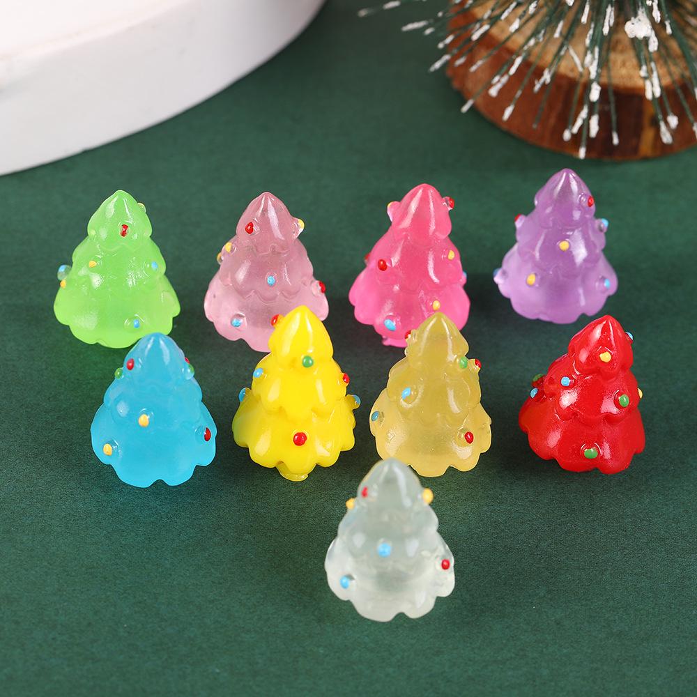 Creative Cartoon Mini Christmas Tree Ornaments: Cute Resin Snow Tree Crafts for Desktop Decoration