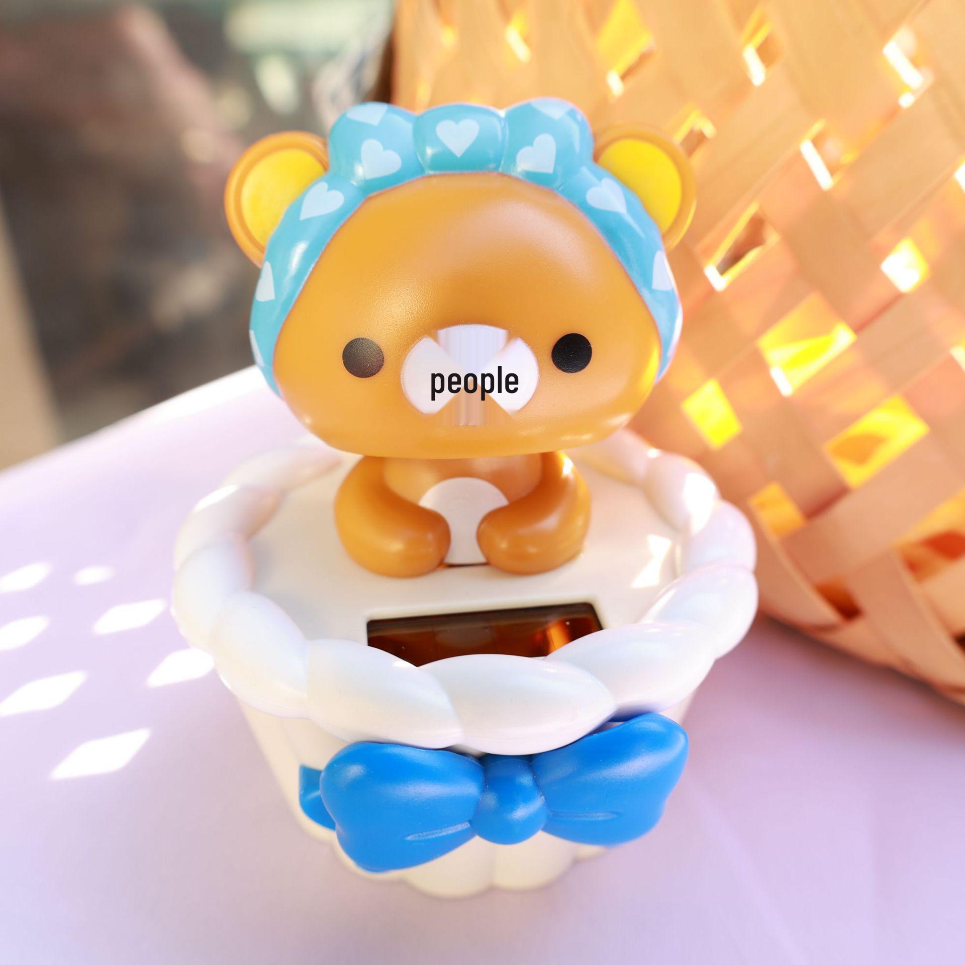 

Solar Rilakkuma Bobblehead Car Ornament - Cute Cartoon Center Console Decoration Gift 10x10x11