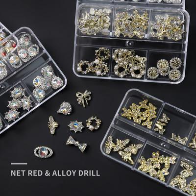 1 Box Mix stylů 3D luxusní šperky nail art drahokamy drahokamy Zlatá kovová slitina motýlí přívěsky na nehty DIY lesklé diamantové dekorace