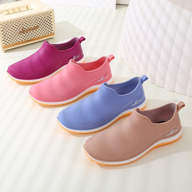 New shallow mouth non-slip rain shoes women's fashion outer wear soft-soled rain boots daily work wear-resistant waterproof shoes rubber shoes
