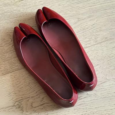 Nuovo Arrivo 2025 Scarpe in Pelle Verniciata Rialzate Interiormente a Punta Divisa Scarpe Mary Jane Basse Piatte Retrò Scarpa a Strato Singolo Botas Mujer