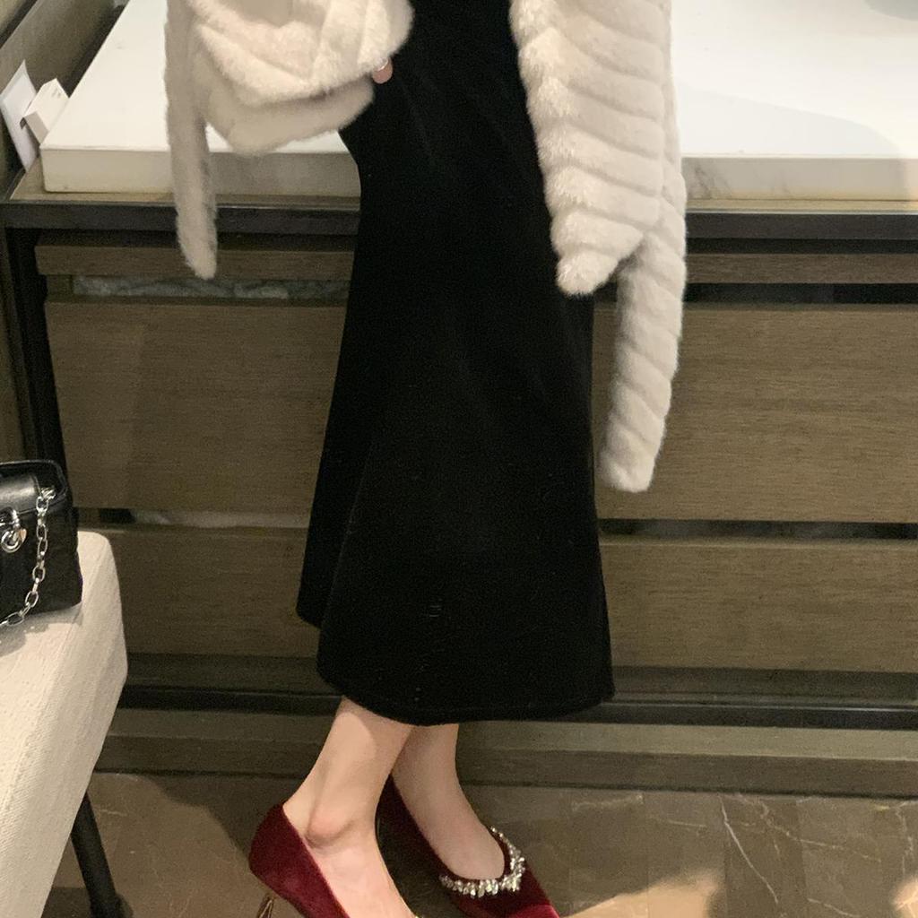 Sheepskin Version of Grape Mother, the Same Sparkling Rhinestone Single Shoes, Women's French Temperament, Pointed Tip, Thin Heel, Shallow Mouth, Wedd