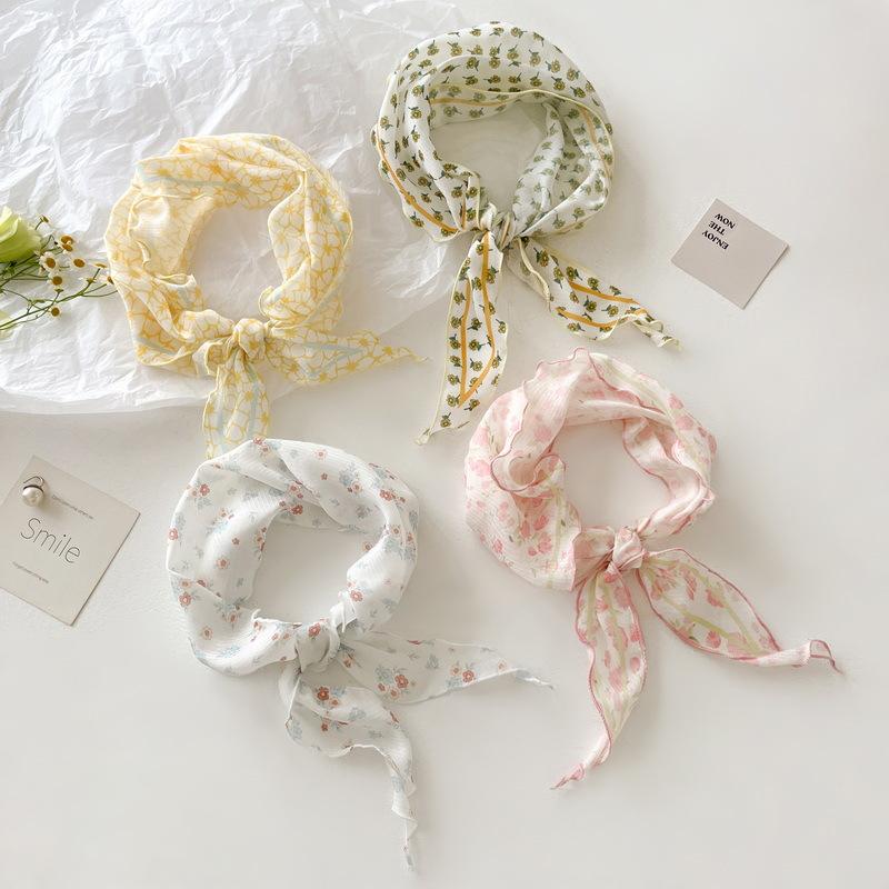 Small Floral French Countryside Style Triangular Headscarf Versatile Women In Summer Sweet Fresh Silk Scarf Internet Famous Photo