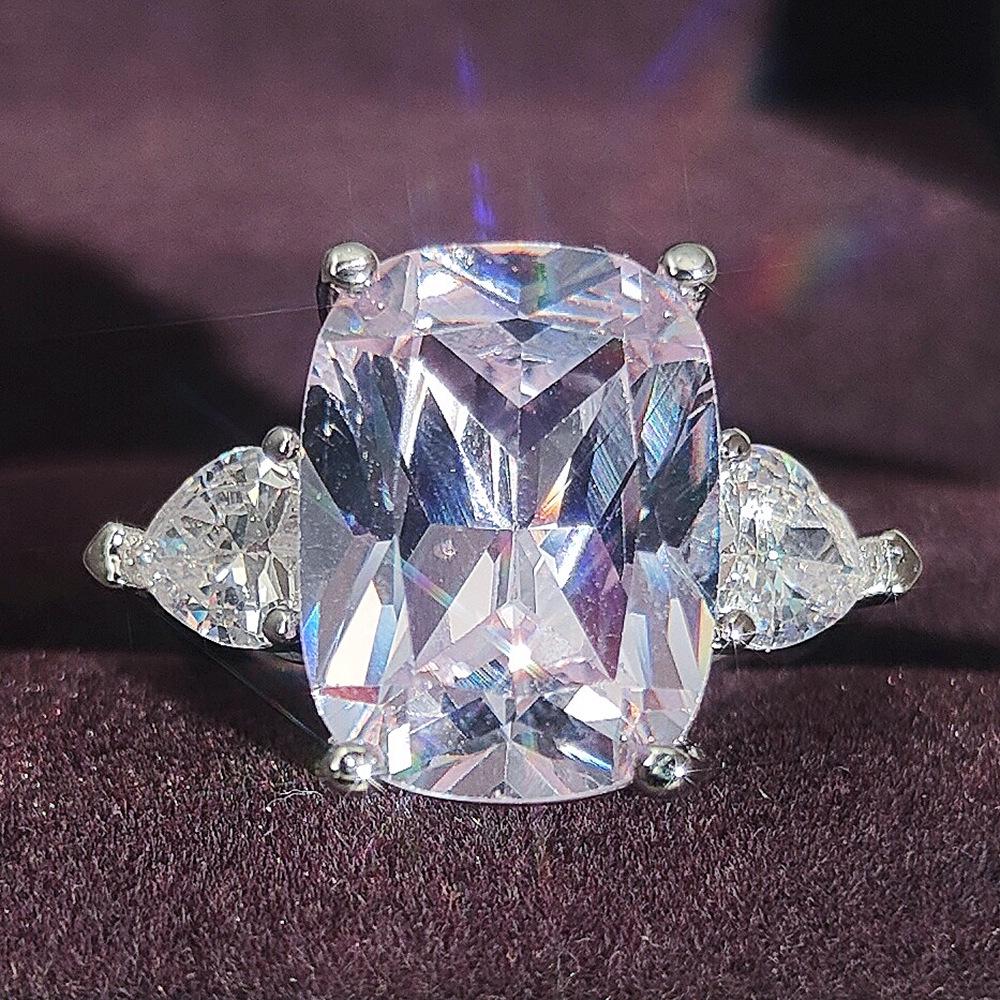

Women s Cross-Border Square Zircon Ring r5084 Size 7