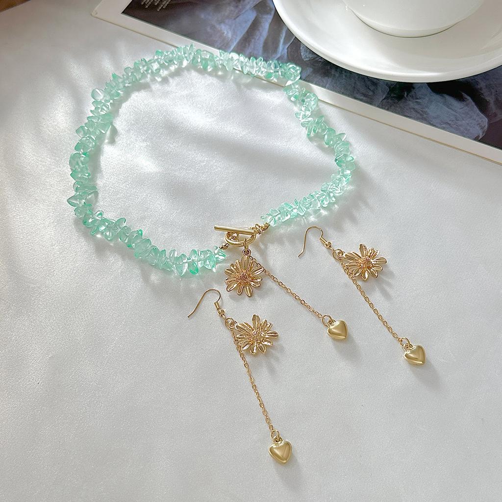 Fresh Metal Flower Fringed Collarbone Necklace, Wind Irregular Turquoise Beaded Necklace Set