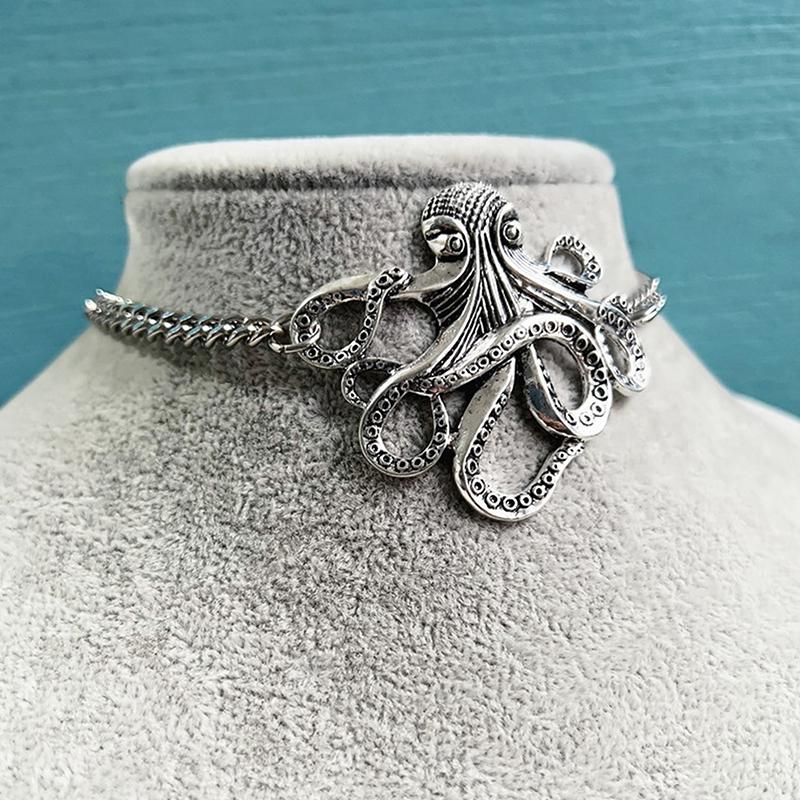 Collana vintage gotica da donna con ciondolo creativo a forma di serpente pipistrello a mezzaluna acquista in modo economico - spedizione gratuita, recensioni reali con foto