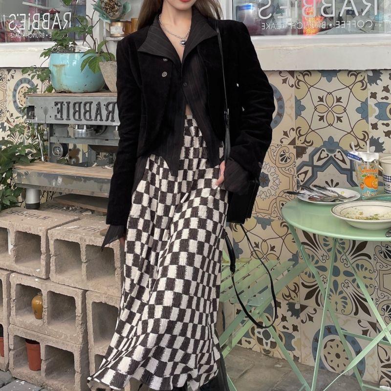 Y2k plisovaná halenka s knoflíky Černá košile pro ženy Korejský tmavý Academia Upnutý Top Dlouhý rukáv Mujer Vintage Dámské