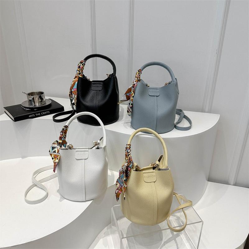 Trendy Summer Fashion Handbag 2024 Stylish French Fresh Single Shoulder Bucket Bag