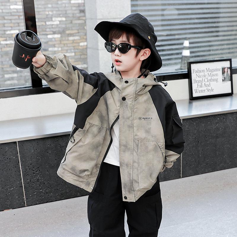 

Boys Korean Style Autumn Jacket 2025 - Trendy Windbreaker for Small to Medium Sizes 140 cm чёрный