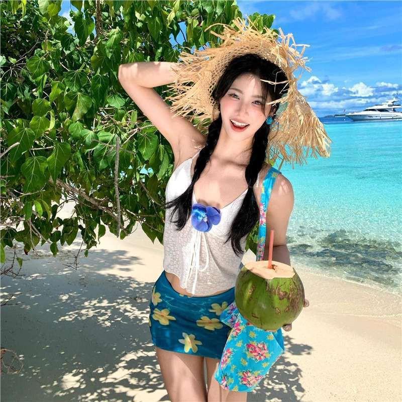 

Pure Desire Wind Sweet Hot Girl Split Skirt Bikini Swimsuit Sexy Seaside Island Beach Resort Springs L