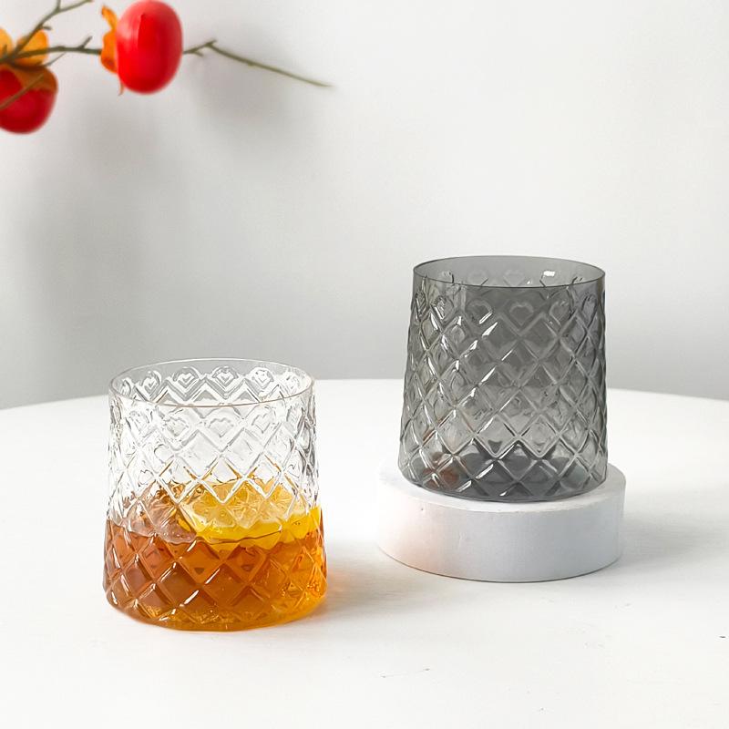 Elegant Plastic Champagne Cup Stylish Wine Goblets for Celebrations and Parties