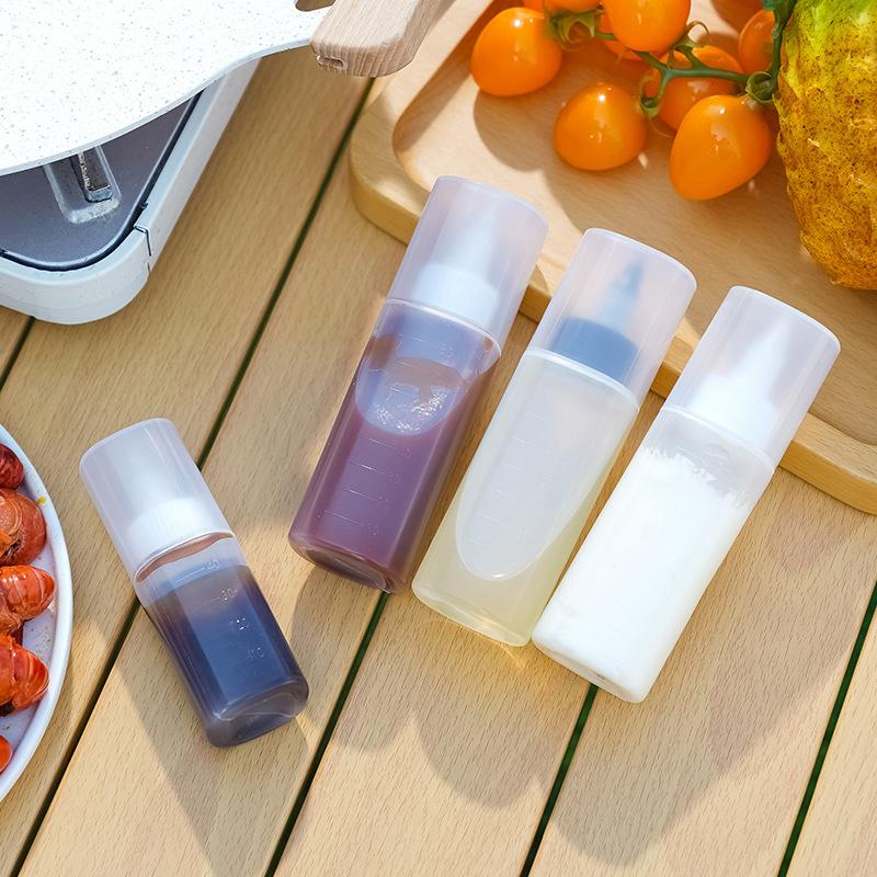 1Pc Kitchen Squeeze Bottle Oil Condiment Sauce Squeeze Bottles Leak Proof Portable Mini Squeeze Container Home Cooking Tool