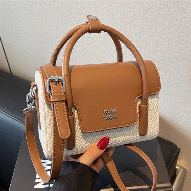 Handheld Small Square Bag Women's New Shoulder Messenger Bag