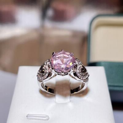  Μοντέρνο και Δημοφιλές Δαχτυλίδι με Καρδιά Αγάπης από Ροζ Κρύσταλλο Ζιργκόν με Μικρο-Δέσιμο, Δαχτυλίδι με Επίστρωση Ασημιού και Πλατίνας