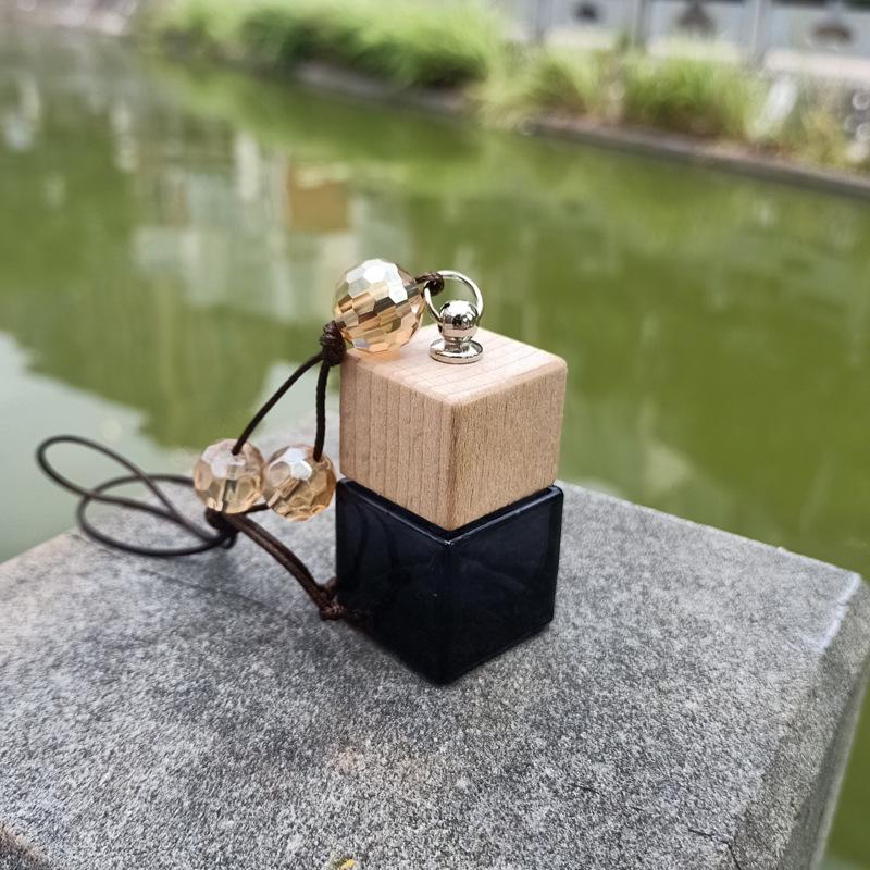 1Pc Car Perfume Empty Bottle Pendant Fragrance Oil Diffuser Rearviewmirror Car Interior Car Mounted Perfume Hanging Empty Bottle