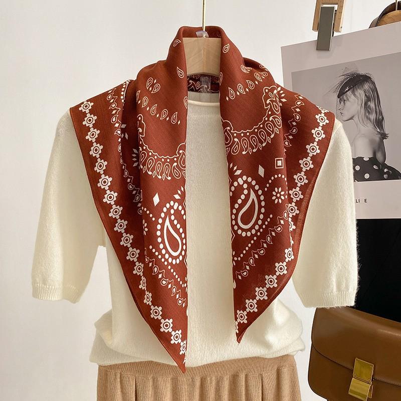 Spring and Summer Thin Fashion Versatile 70cm Cashew Print Square Scarf for Women, Breathable Imitation Silk Scarf, Luxurious Wo