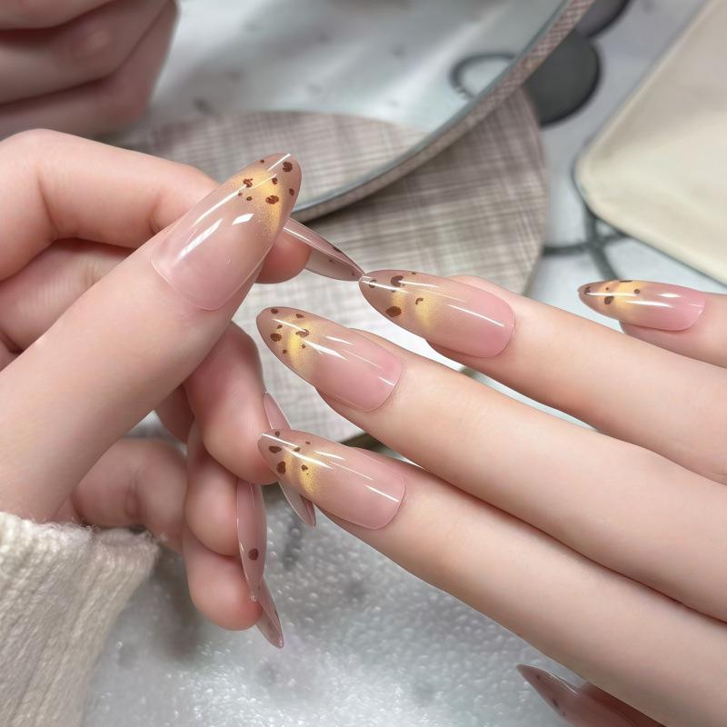 Elegant Handmade Leopard Print Cat Eye Nails for Early Autumn