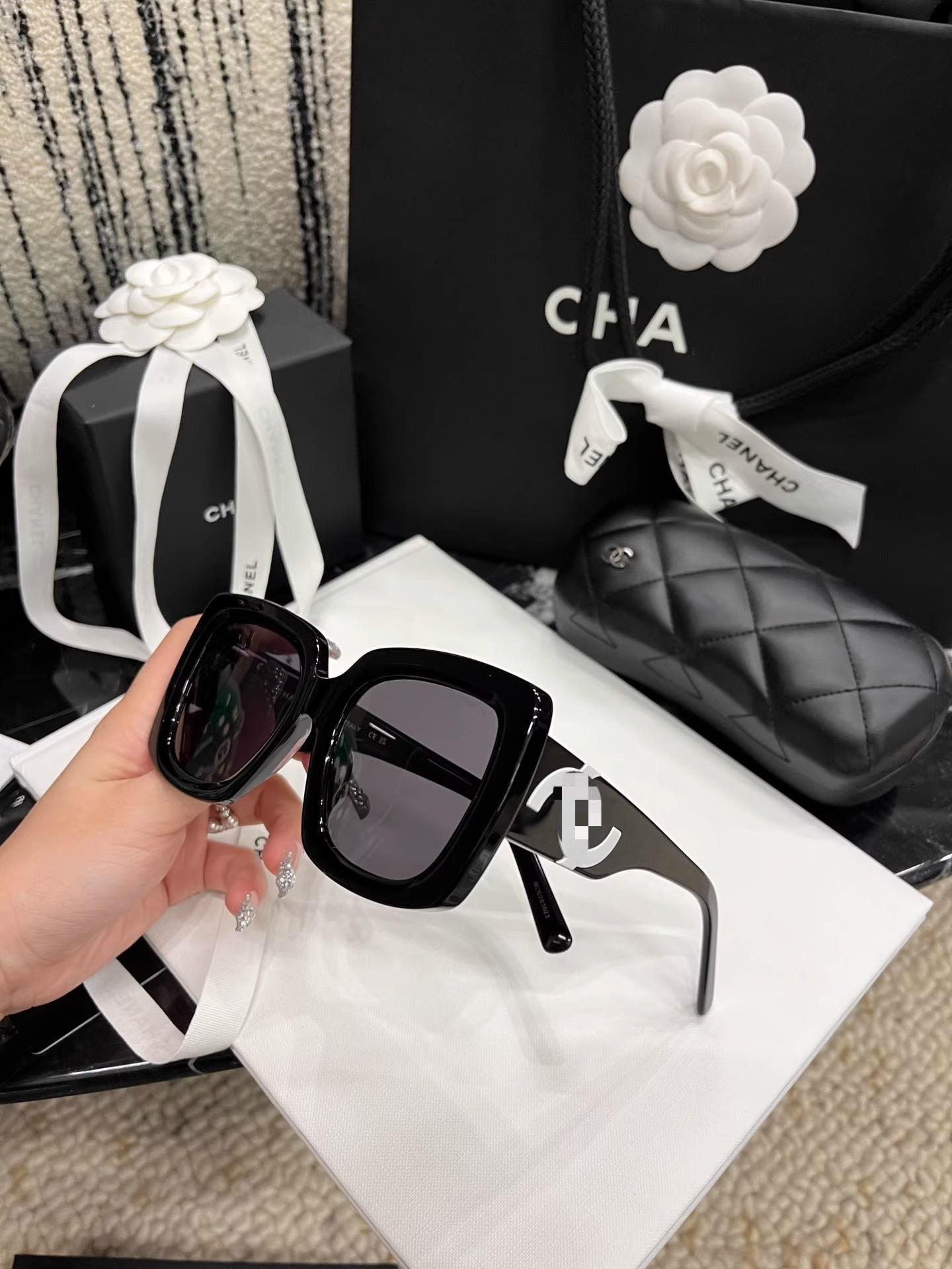 

Xiangjia 6823 Korean Style Square Frame Fashion Sunglasses