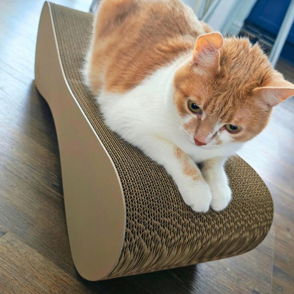 Mimi Cat Scratching Post | Cappuccino | 70x23x24 Cm | MruuPruu