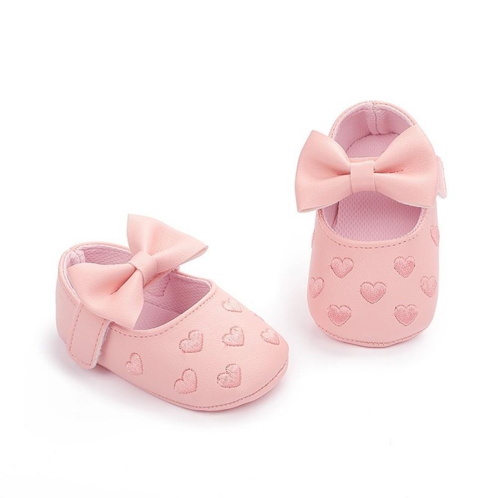 Non-slip Leather Baby Shoes Cute Appearance Soft Material Newborn First Walkers Lightweight Love Bow Toddler Shoes Indoor Use