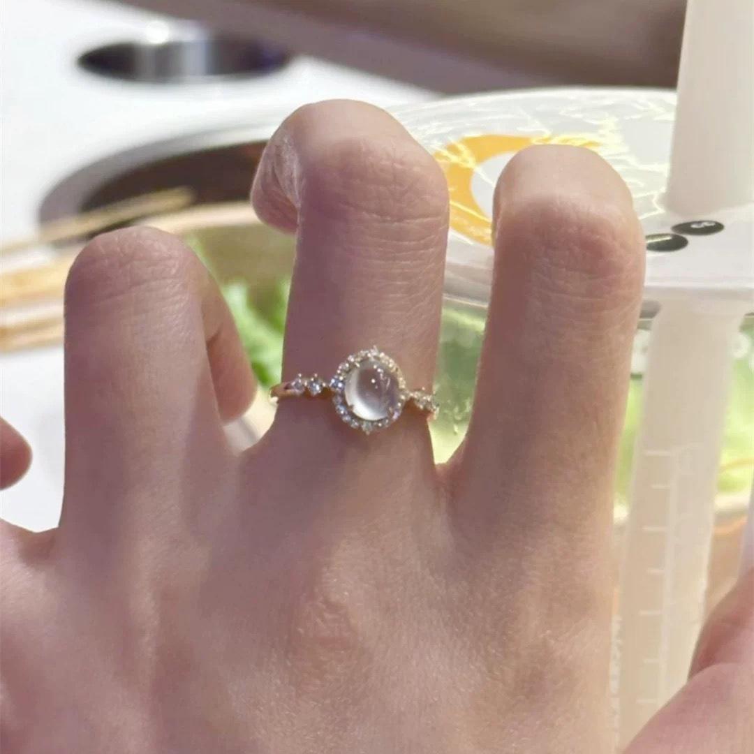 Женское кольцо с открытым дизайном, высококачественное, с прозрачным белым кабошоном из имитации агата, подчеркивающее темперамент Adjustable золотой