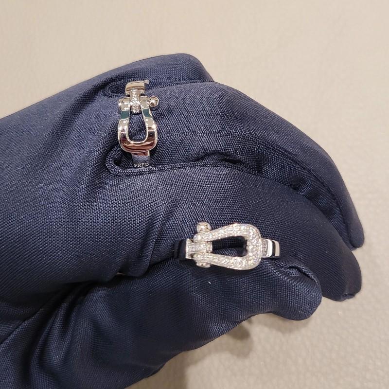 Anillo con Hebilla de Herradura Dorada V para Mujer Nicho de Gama Alta Anillo de Pareja Anillo Dedo Índice Joyería para Hombres y Mujeres