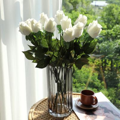 Artificial Rose Flower Buds Realistic Faux Silk Roses Bouquets Fake Flower Arrangement for Wedding Spring Mother's Day Home Table Decoration