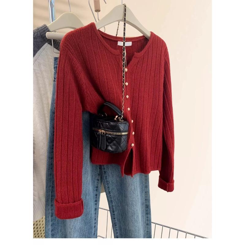 Autumn and winter v-neck shoulder knitted sweater women s loose and thin design sense chic inner knitted bottoming sweater versatile sweater XL бордовый 3870₽