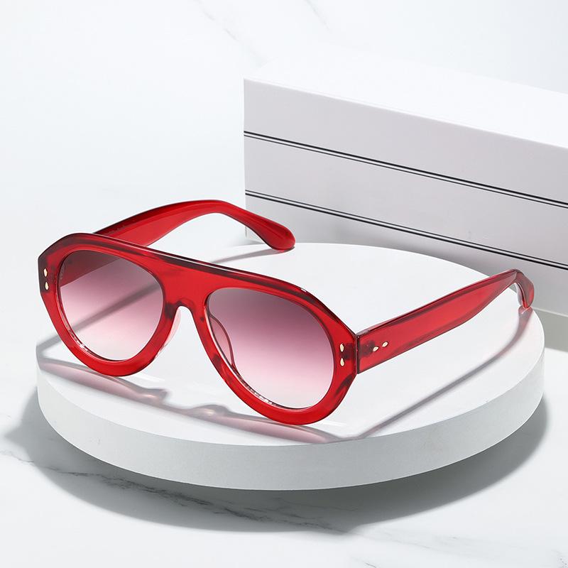 Retro Cat-Eye Sunglasses for Women - High-End, Face-Slimming Street Style, 2026 Trend, UV Protection