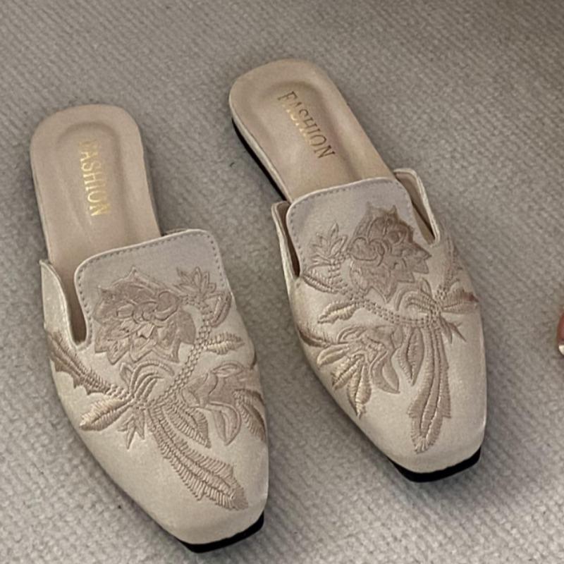 Fashion Spring New Baotou Slippers Women's Square Head Shallow Mouth Embroidery Satin Soft Sole Anti-slip Wear-resistant Flat Shoes