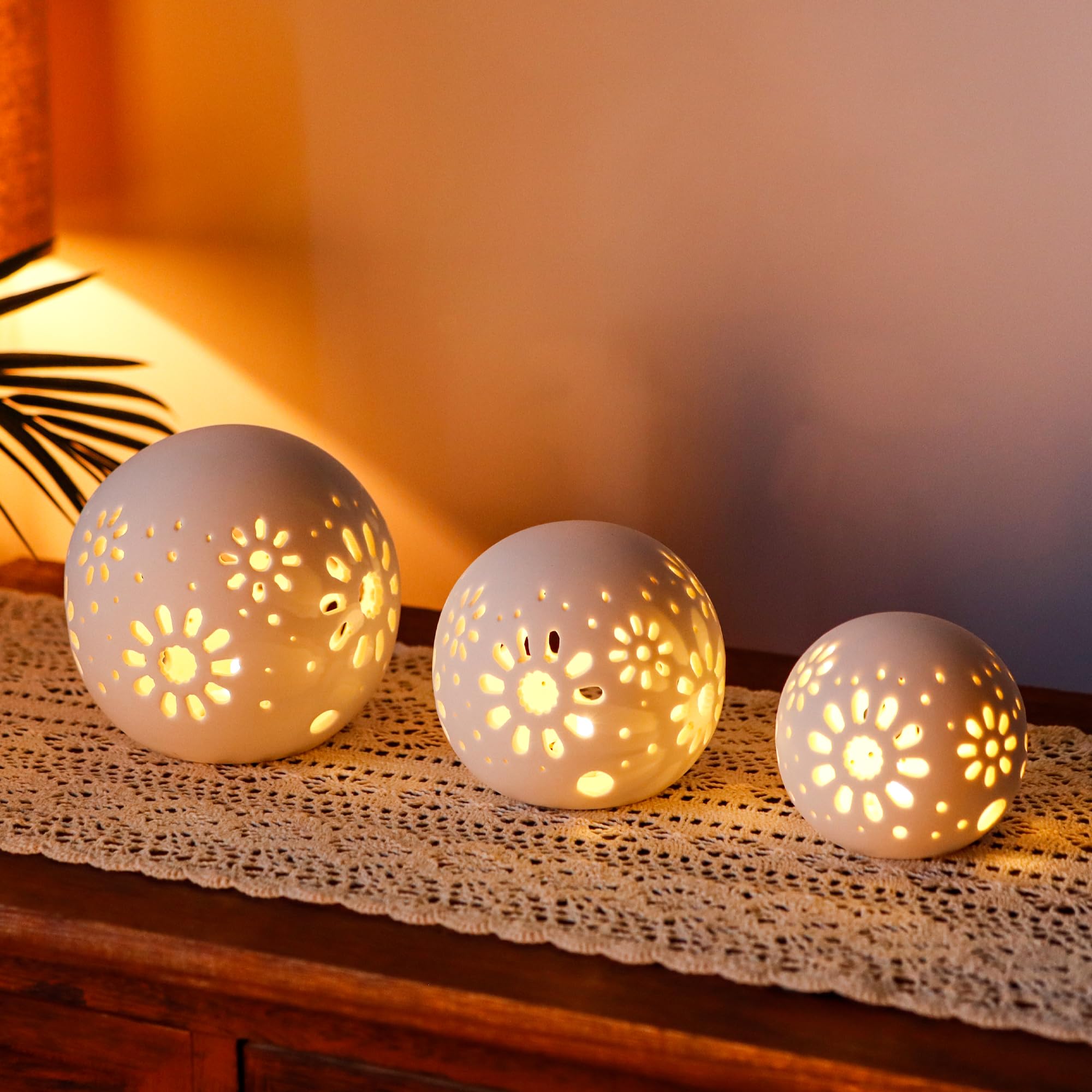 

Керамические беспроводные лампы JHY DESIGN, Набор из 3 штук, Цветочный узор Света и тени, Милые настольные лампы, Питание от батареек, Создают теплую атмосферу, Идеально для гостиной