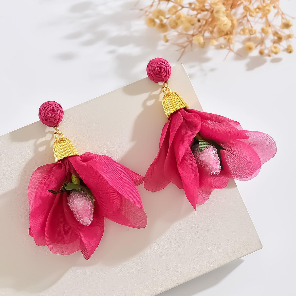 

Модные серьги-подвески для женщин розовый