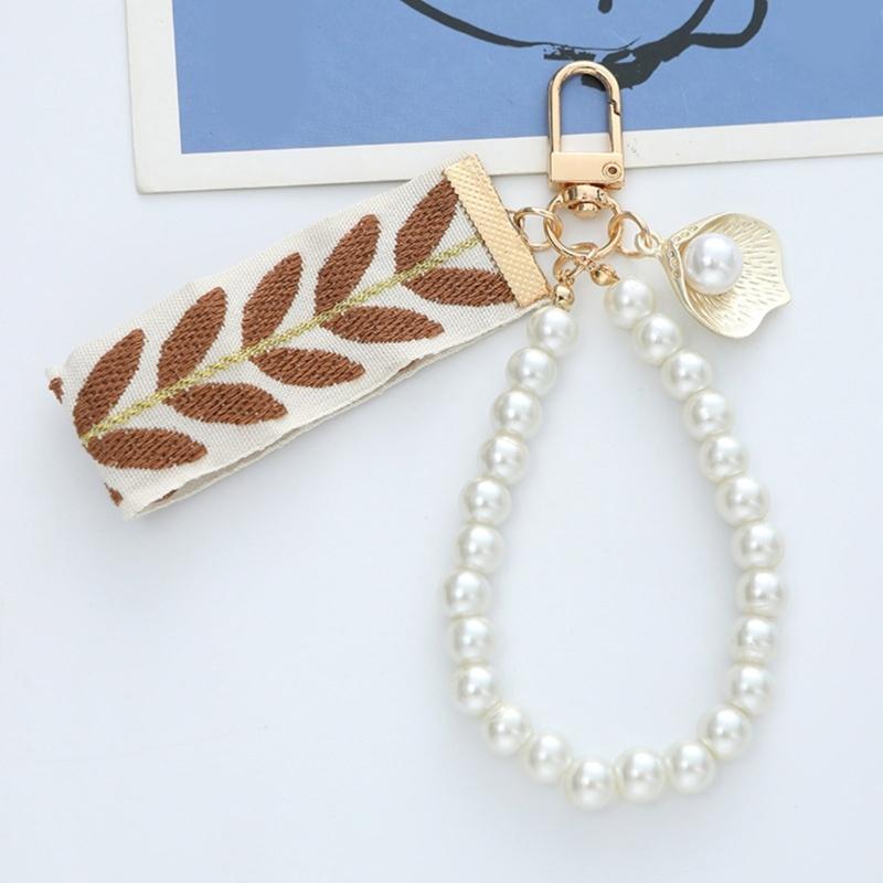 Delicate Beaded Keychain Pearls Alloy Keyring Women Accessory Suitable for Handbags and Daily Use Items