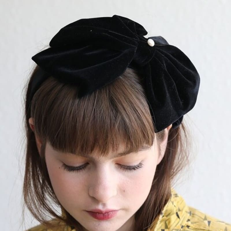Elizabeth Moments Velvet Ribbon Headband