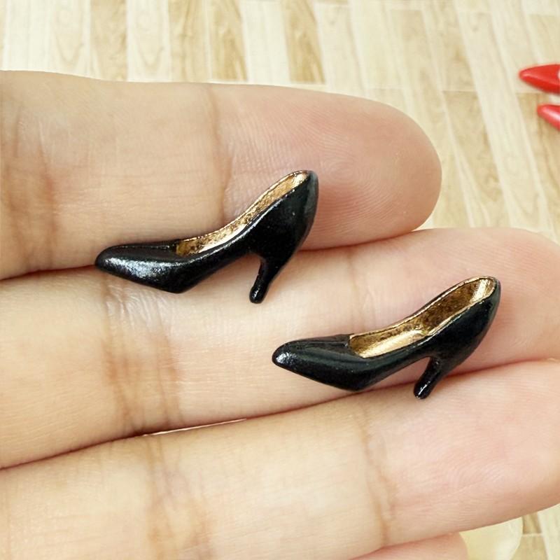 1 pár miniaturních vysokých podpatků Dekorace 1/12 Měřítko Mini pantofle pro domeček pro panenky Boty pro panenky DIY Příslušenství Hračky