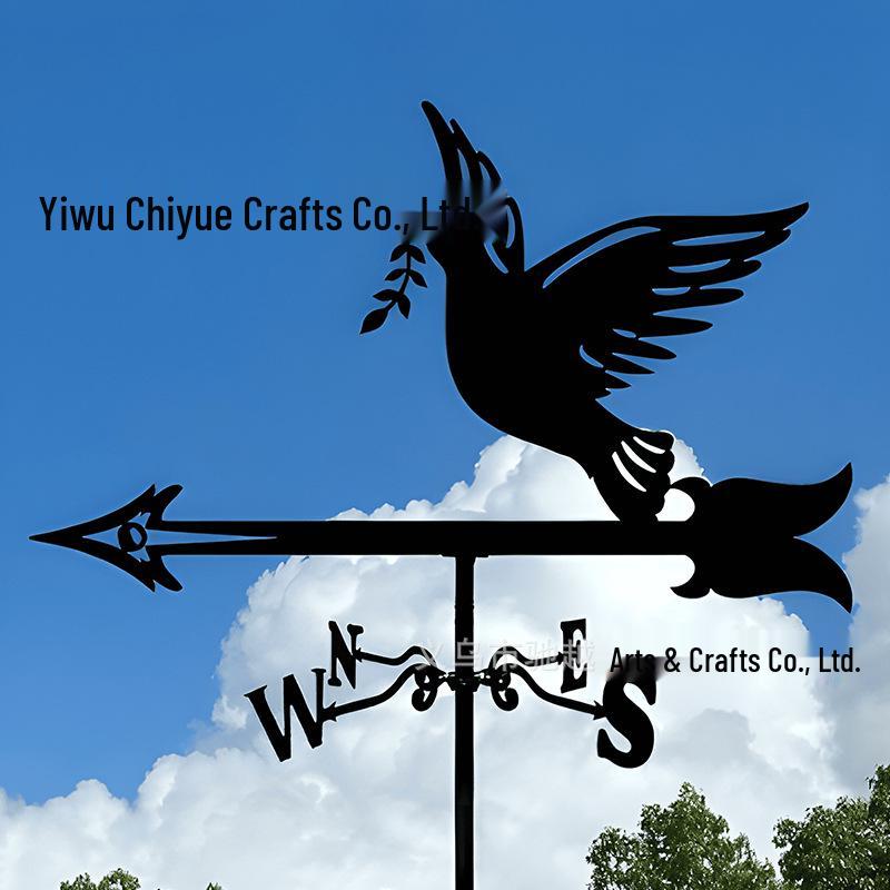 Weather Vane Ornament: Outdoor Wrought Iron Spray-Painted Roof Decoration Metal Craft