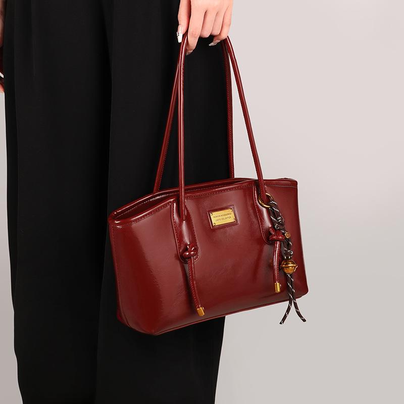 Bag Women's New Women's Bag Autumn and Winter Shoulder Underarm Bag Large Capacity Red Bridal Wedding Bag