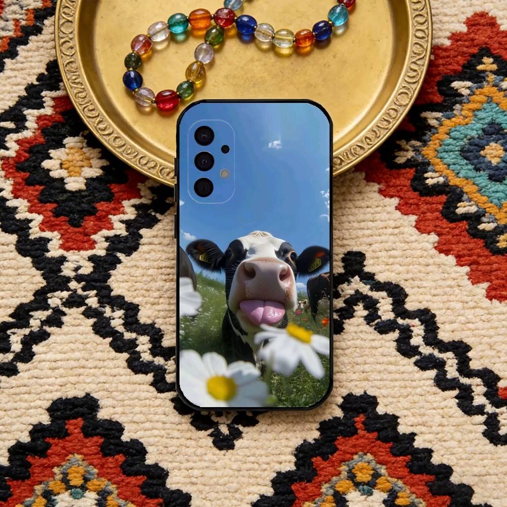Lovely Cute Cow Cows OX Phone Case For Samsung S25,S24,S23,S22,S21,S20,Ultra,Plus,FE Black Soft Cover