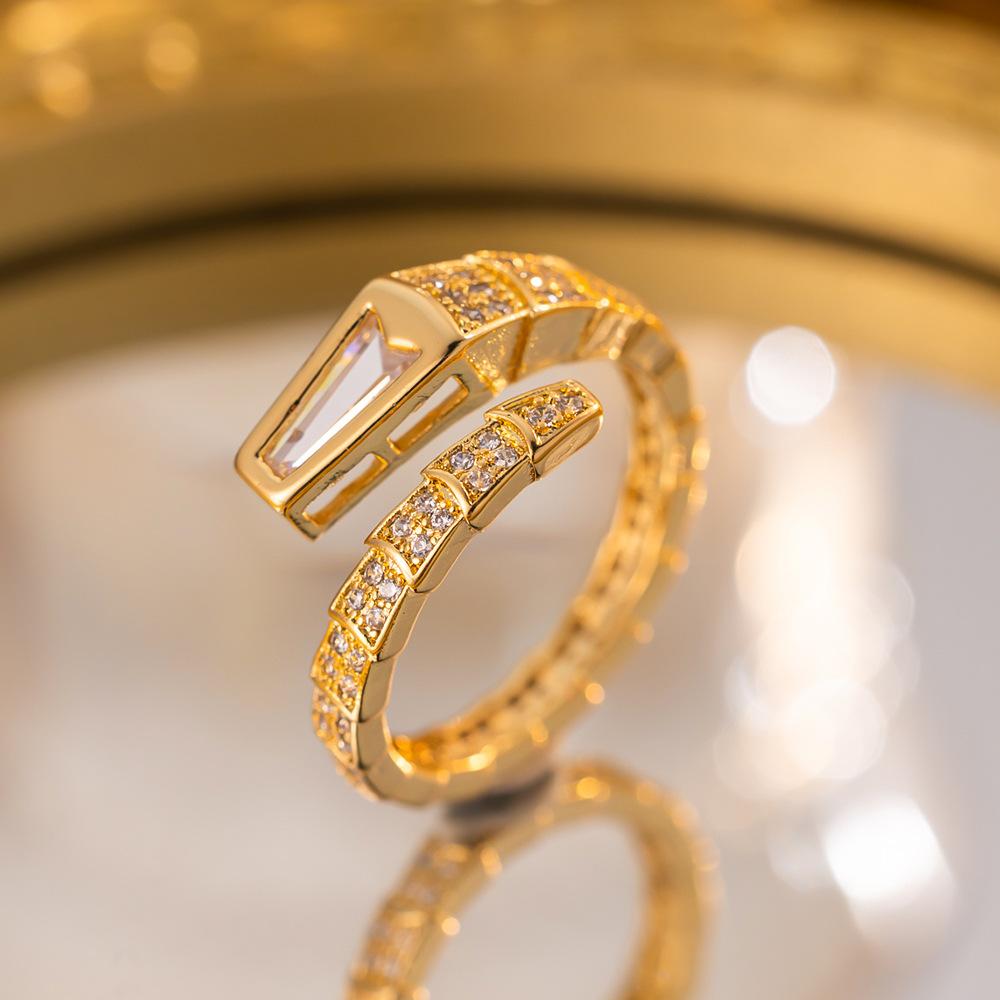 Exquisite super flash zircon ring for girls, light luxury, high-end sense opening adjustable ring, simple real gold electroplating