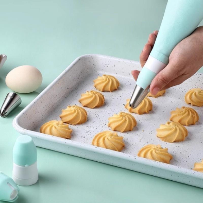 Butter-Spritzbeutel-Set 34 Teile Wiederverwendbare Kuchen-Dekorationsdüsen und Schaber Alles in Einem DIY Backwerkzeuge für Zuhause Küche Partys