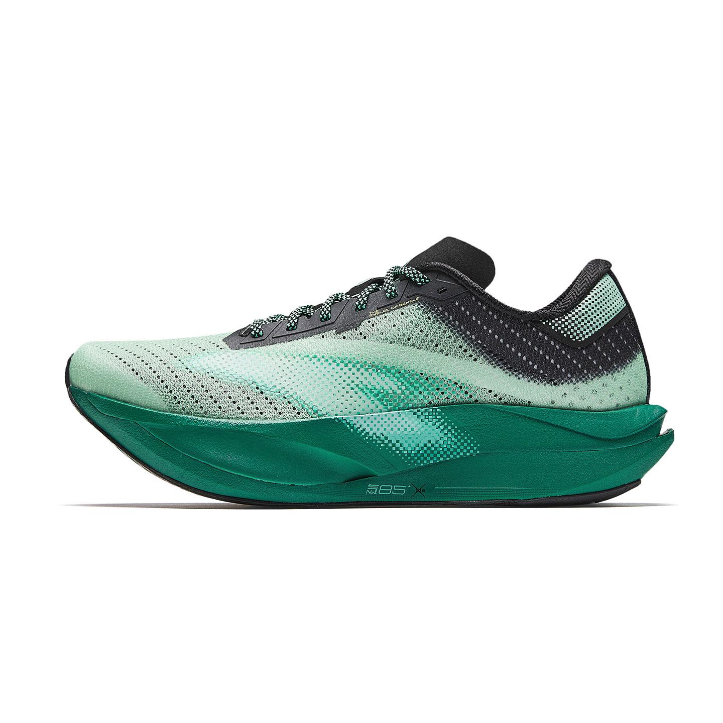 

Anta C202 7.0 Низькі Всі Зони XL Вуглецева Пластина, Рідка Протиковзка Гума, Двошарова Технологія Азоту 85 112615575-2 43