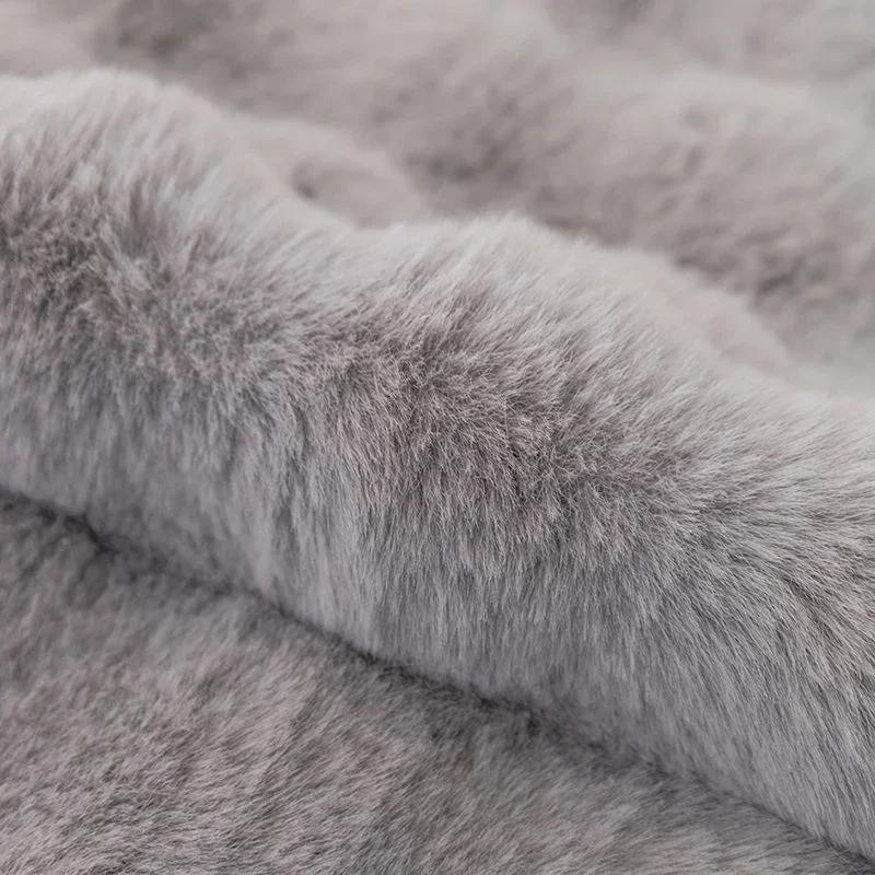 Zagęścić królik pluszowa narzuta na sofę uniwersalna antypoślizgowa super miękka sofa ręcznik poduszka na kanapę do salonu nowoczesne dekoracje do domu
