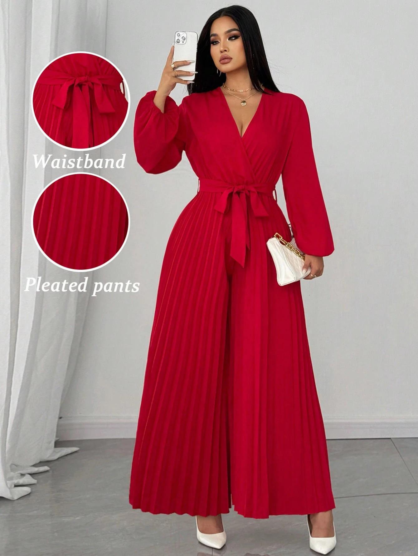 

Plus Size Women s Elegant Long-Sleeve Pleated Jumpsuit with Cinched Waist 2XL червоний