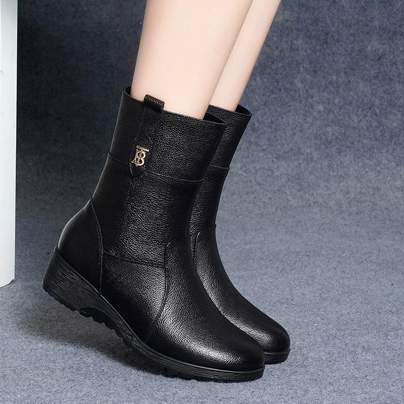 Autumn and Winter New Women's Boots Winter Mother Shoes Cotton Fashion Medium Boots Foreign Trade Large Size Leather Boots